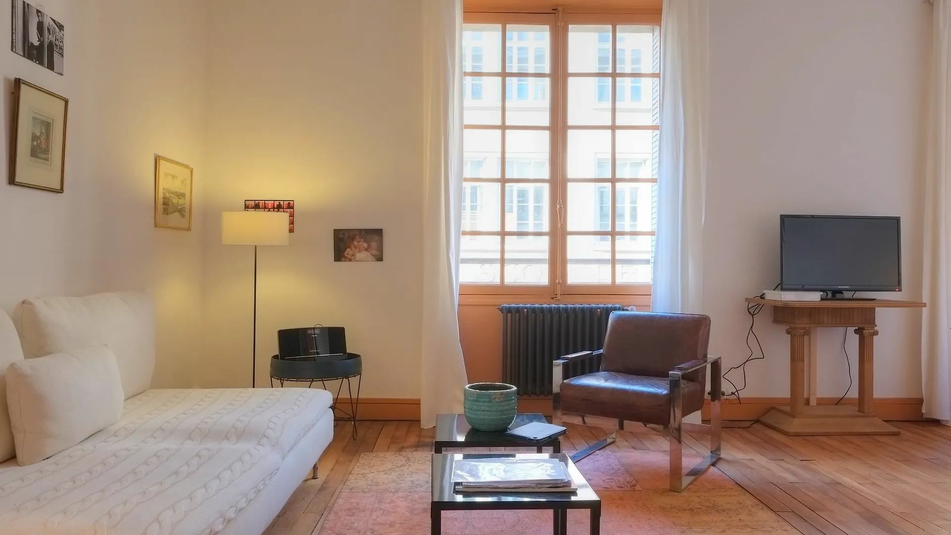 Appartement Honore - Hotel Pour Nomades Reveurs - 7 Jean Fabre Lyon France